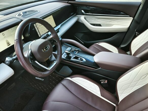 2022 Geely Monjaro I, серебристый, 3099000 рублей - вид 15