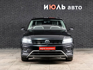 2018 Volkswagen Tiguan II, чёрный, 2550000 рублей, вид 2
