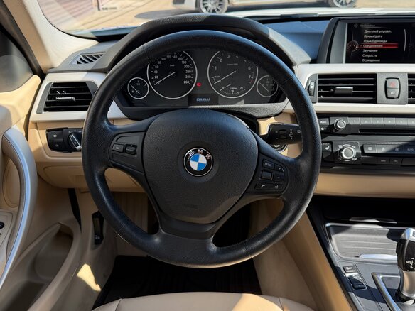 2015 BMW 3 серии 320i VI (F3x), белый, 2000000 рублей - вид 11