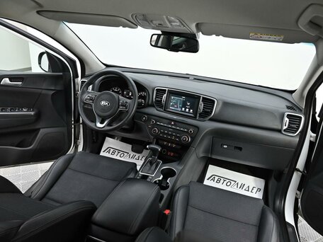 2017 Kia Sportage IV, белый, 1605000 рублей, вид 5
