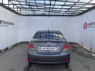 2014 Hyundai Solaris I Рестайлинг, серый, 650000 рублей, вид 4