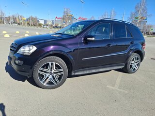 2007 Mercedes-Benz M-Класс 500 II (W164), чёрный, 1900000 рублей, вид 3