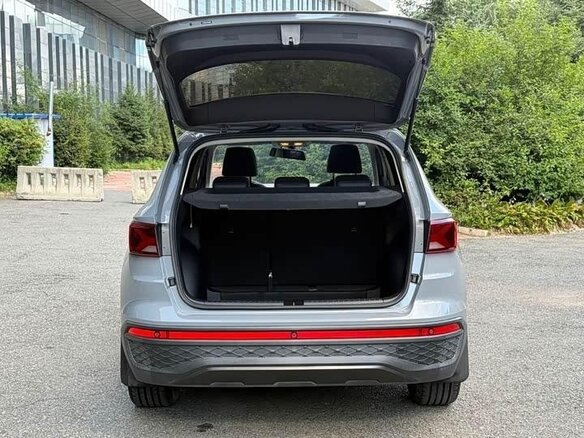 2023 Jetta VS5 I Рестайлинг, серый, 1760000 рублей - вид 5