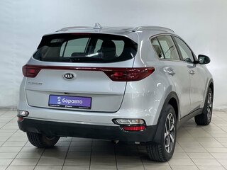 2020 Kia Sportage IV Рестайлинг, серебристый, 2204000 рублей, вид 4