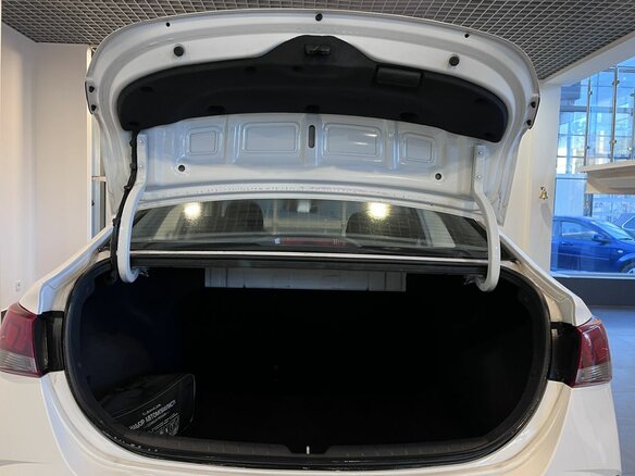 2022 Hyundai Solaris II Рестайлинг, белый, 1549000 рублей - вид 17