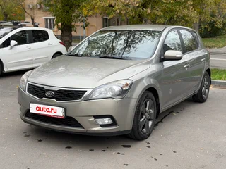 2011 Kia Ceed I Рестайлинг, серебристый, 1100000 рублей, вид 1