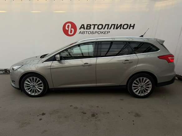 2017 Ford Focus III Рестайлинг, бежевый - вид 1