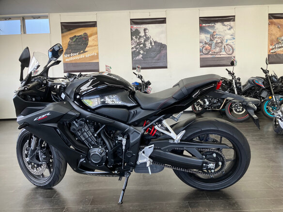 2023 Honda CBR 650R, чёрный, 949000 рублей - вид 24