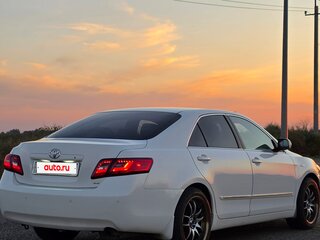 2006 Toyota Camry VI (XV40), белый, 1400000 рублей, вид 1