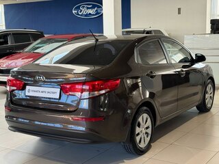 2015 Kia Rio III Рестайлинг, коричневый, 1199000 рублей, вид 4