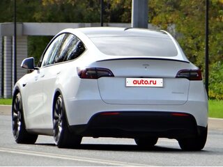 2023 Tesla Model Y Performance I, белый, 5690000 рублей, вид 5