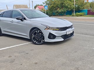 2020 Kia K5 III, серый, 2117000 рублей, вид 4