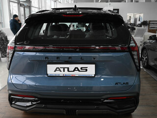 2025 Geely Atlas II, голубой, 3449990 рублей, вид 3