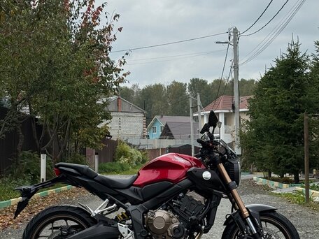 2020 Honda CB 650R, красный, 875000 рублей, вид 5