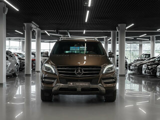 2015 Mercedes-Benz M-Класс 300 III (W166), коричневый, 2825000 рублей, вид 3