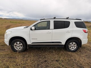 2014 Chevrolet TrailBlazer II, белый, 1900000 рублей, вид 3