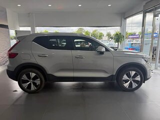 2024 Volvo XC40 I Рестайлинг, серый, 3122762 рублей, вид 5