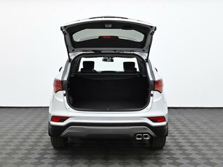 2017 Hyundai Santa Fe III Рестайлинг, серебристый, 2049000 рублей, вид 5