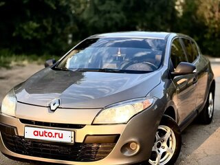 2012 Renault Megane III, бежевый, 560000 рублей, вид 2