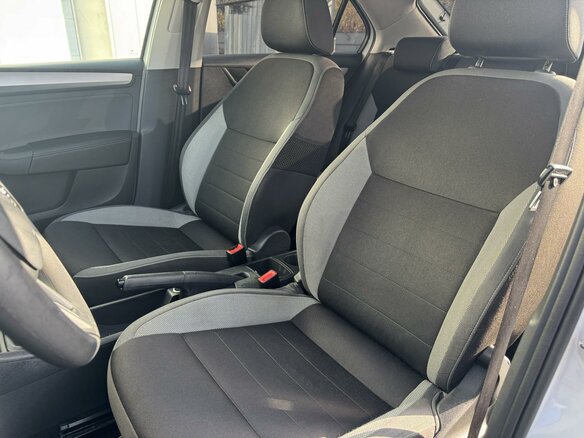 2019 Skoda Rapid I Рестайлинг, белый, 1100000 рублей - вид 9