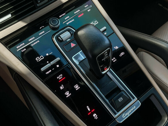 2020 Porsche Cayenne Coupé III, красный, 6549000 рублей - вид 16