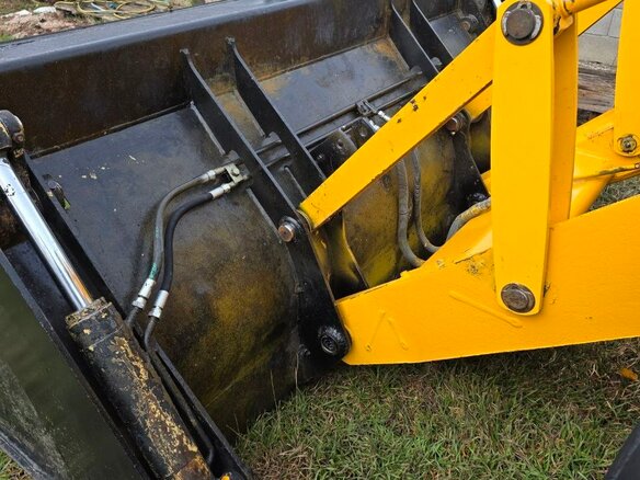 2003 JCB 4CX, жёлтый, 4200000 рублей - вид 11