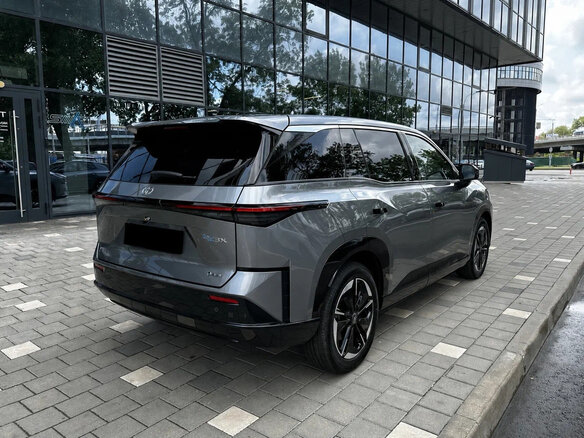 2026 Toyota bZ3X 58.3 kWh, серый, 2342000 рублей - вид 7