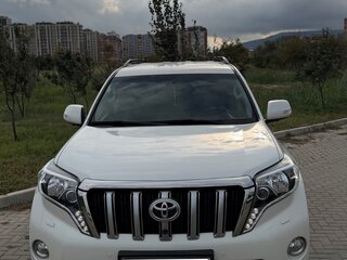 2016 Toyota Land Cruiser Prado 6-speed 150 Series Рестайлинг 1, белый, 5790000 рублей, вид 4