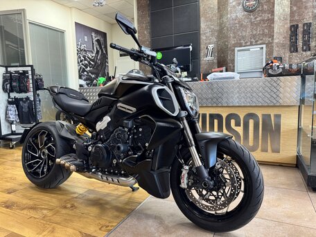 2023 Ducati Diavel V4, чёрный, 2790000 рублей, вид 2