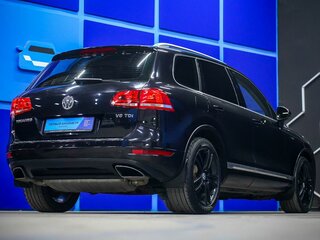 2012 Volkswagen Touareg II, чёрный, 1646000 рублей, вид 5