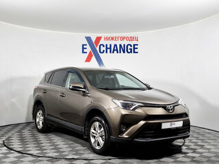 2017 Toyota RAV4 IV (XA40) Рестайлинг, коричневый, 2126000 рублей, вид 3