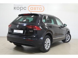 2017 Volkswagen Tiguan II, чёрный, 2388000 рублей, вид 3