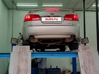 2009 Kia Magentis II Рестайлинг, серебристый, 630000 рублей, вид 4