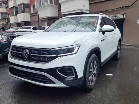 2023 Volkswagen Tayron I Рестайлинг, белый, 2100000 рублей, вид 2