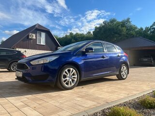 2017 Ford Focus III Рестайлинг, синий, 900000 рублей, вид 4