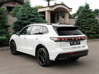 2026 Volkswagen Tiguan III, белый, 4604000 рублей, вид 5