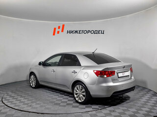 2013 Kia Cerato 6-speed II, серебристый, 879000 рублей, вид 5