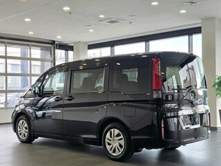 2016 Honda Stepwgn V, чёрный, 1799000 рублей, вид 5