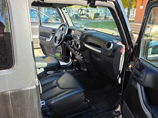 2016 Jeep Wrangler III (JK), чёрный, 3600000 рублей, вид 4