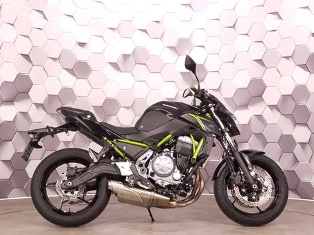 2019 Kawasaki Z 650, чёрный, 679000 рублей, вид 3
