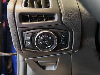 2018 Ford Focus III Рестайлинг, синий, 1316000 рублей, вид 5