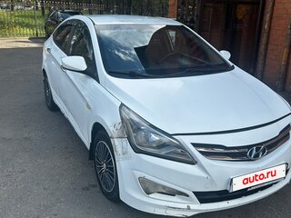 2014 Hyundai Solaris I Рестайлинг, белый, 750000 рублей, вид 2