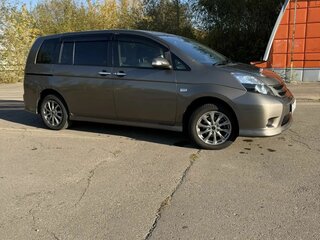 2012 Toyota ISis I Рестайлинг, коричневый, 1140000 рублей, вид 4