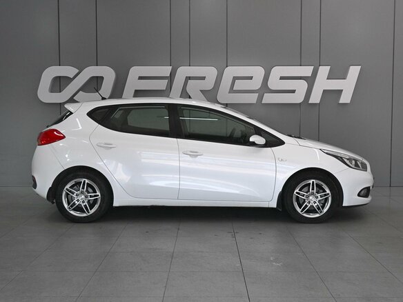 2015 Kia Ceed II, белый, 1369000 рублей - вид 4