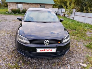 2013 Volkswagen Jetta VI, чёрный, 860000 рублей, вид 2