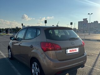 2013 Kia Venga I, коричневый, 800000 рублей, вид 4