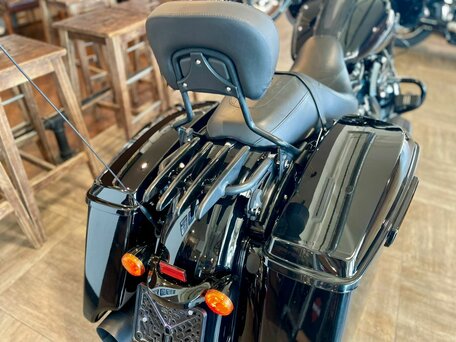 2021 Harley-Davidson Road Glide Special, чёрный, 2600000 рублей, вид 4