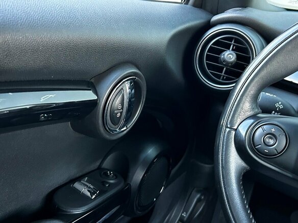2021 Mini Hatch Cooper III (F55/F56) Рестайлинг, оранжевый, 2220700 рублей - вид 17