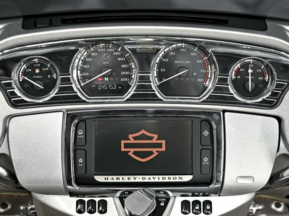 2014 Harley-Davidson Electra Glide, серебристый, 1429000 рублей - вид 8