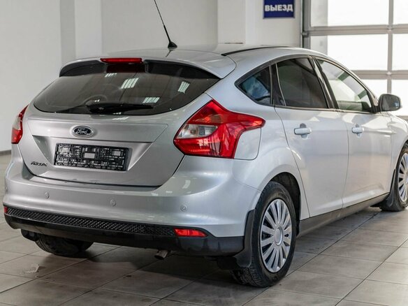 2012 Ford Focus III, серебристый, 800000 рублей - вид 6